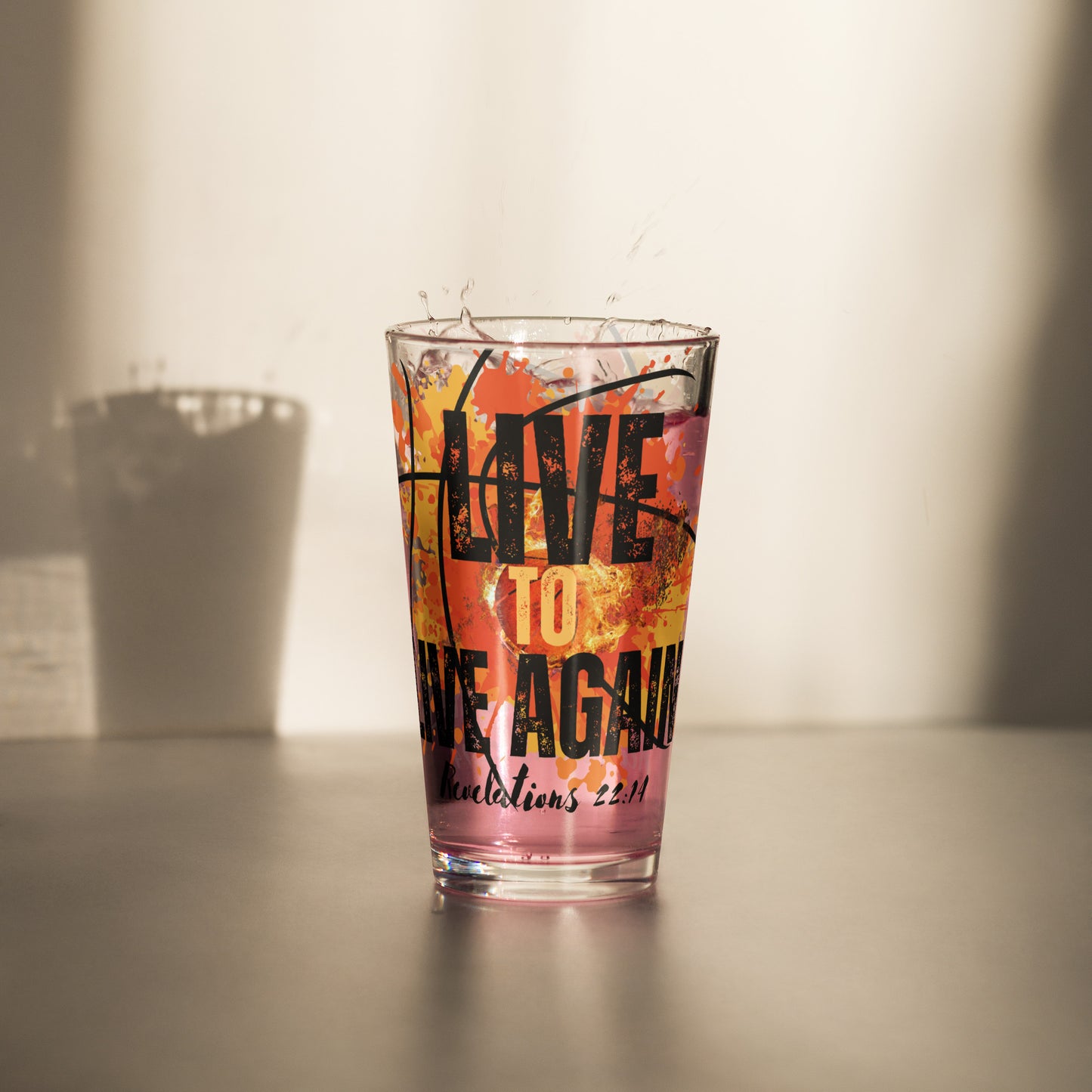 Shaker pint glass